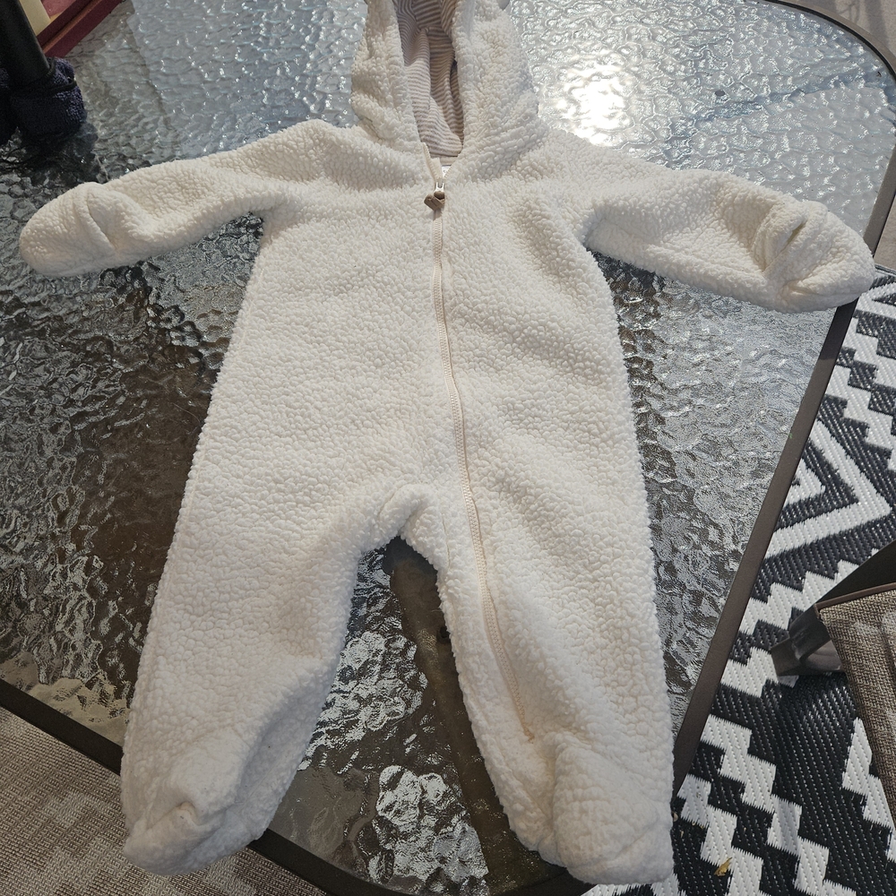CartersWhite Sherpa Kids One Piece Footies And Gloves Zip Up Lined 9 Mos. EUC